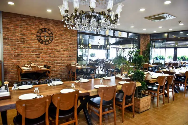 Steakhouse Dogal Tuğla Kaplama