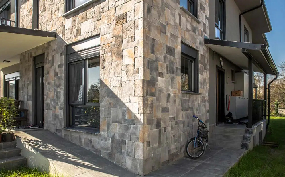 Kültür Taşı Corte Gris — uygulama görseli