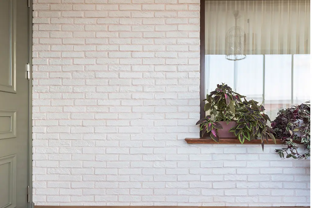 Kültür Tuğlası Thin Brick Blanco — uygulama görseli