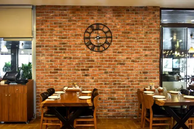 Nokta Steakhouse Tuğla Duvar Kaplama