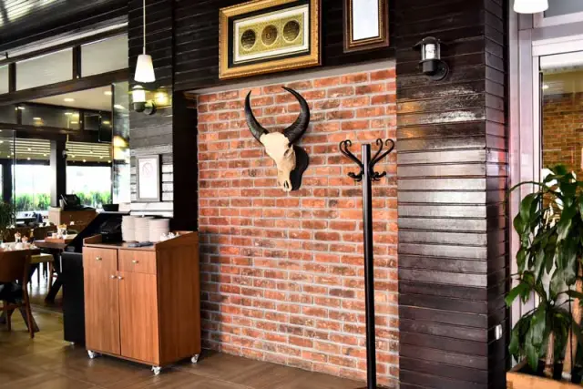 Nokta Steakhouse Tuğla Kaplama